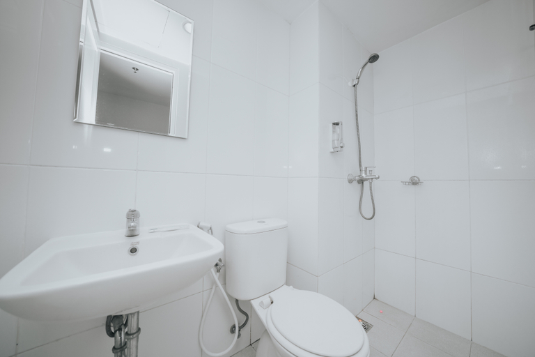 Bathroom, Tamansari Mahogany Apartement Hometel WG Space, Karawang