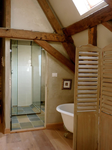 Bathroom 4, Saint-Sauveur Bruges B&B, West-Vlaanderen