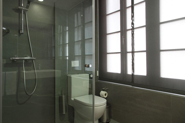Bathroom 4, THE 8 Boutique B&B, Barcelona