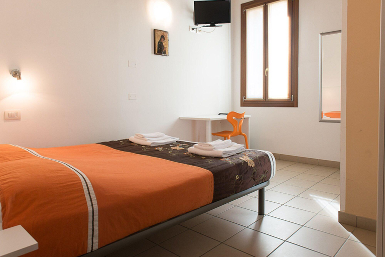 Bedroom 4, Domus Clugiae, Venezia