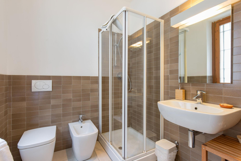 Bathroom 5, B&B Ponte Manin, Verona