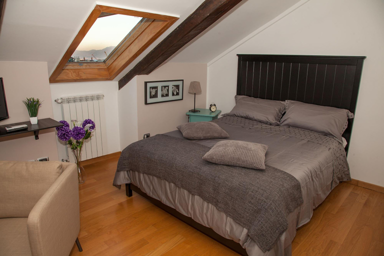 Bedroom 4, CAESAR b&b NAPOLI, Napoli