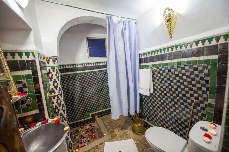 Bathroom 4, Riad Dar Fes source bleue luxury home, Fès