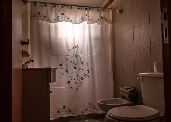 Bathroom 4, Calafate Hostel, Lago Argentino