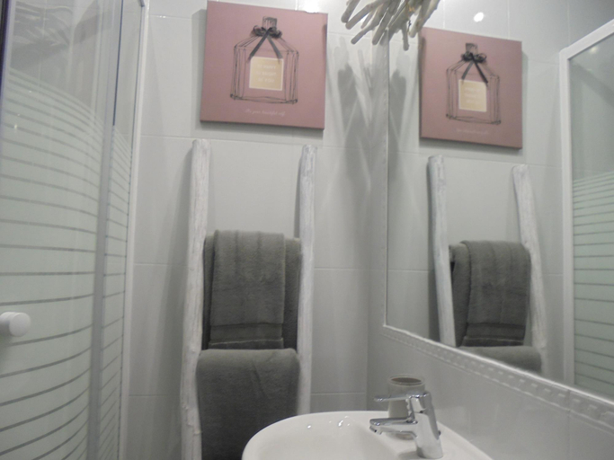 Bathroom 5, TAK Boutique Old Town, Málaga