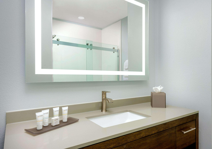 Bathroom 16