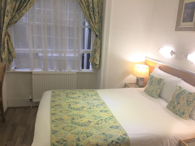 Bedroom 3, Falcon Hotel, London