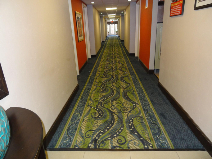 Public Area 2, Ocean Sands Beach Inn, Saint Johns
