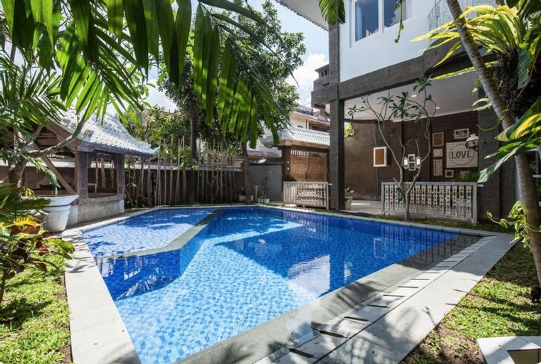 Villa Alexandra Seminyak (4 and 5 Bedroom Villa with Private Pool), Badung
