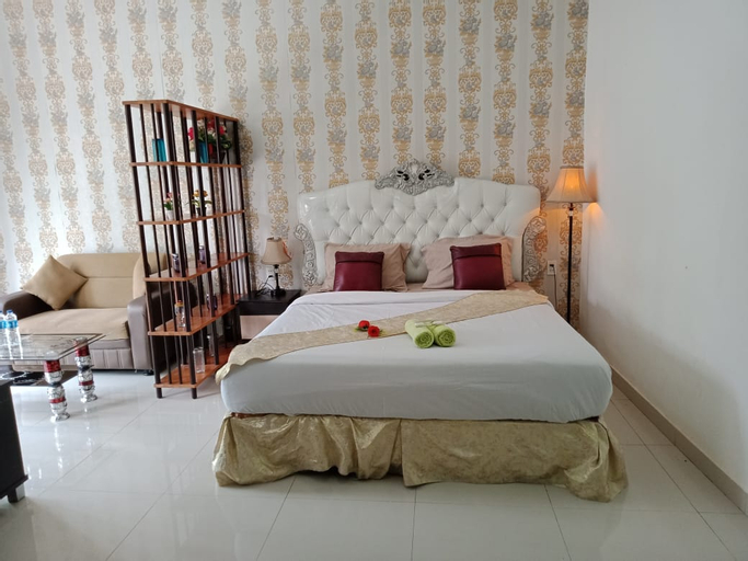 Bedroom 4, Hotel Syamsiah, South Tapanuli