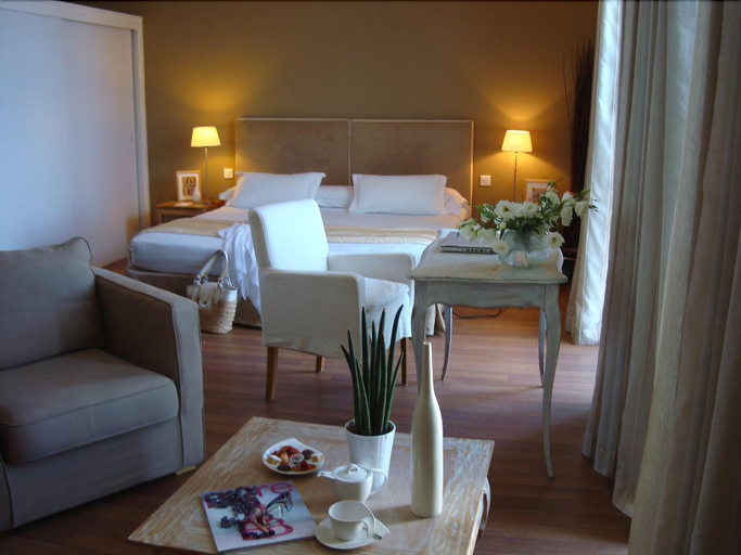 Bedroom 4, La Belle Aurore, Var