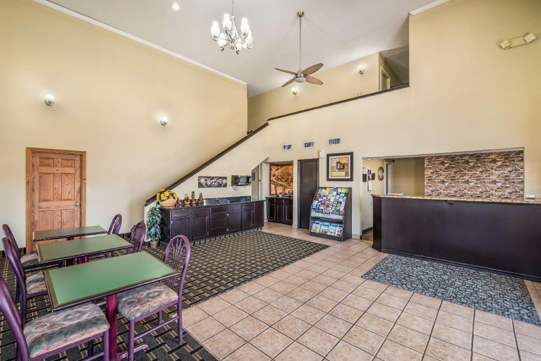 Public Area 3, Americas Best Value Inn Suites Arkadelphia, Clark