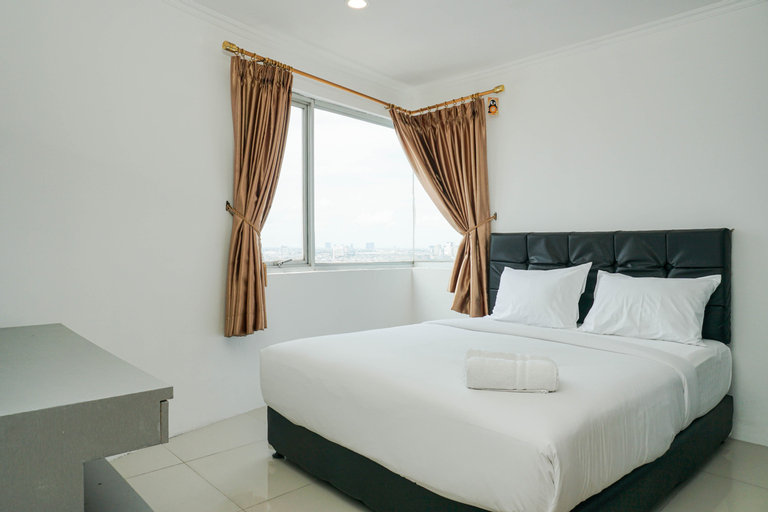 Comfy and Spacious 1BR Green Central City Apartment By Travelio, West Jakarta