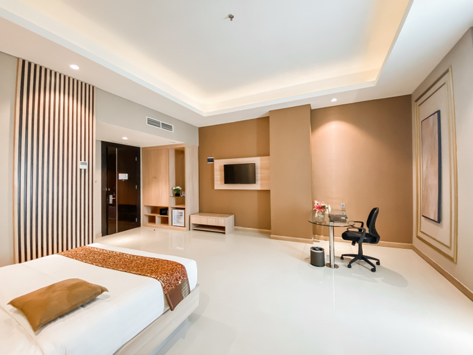 Bedroom 13