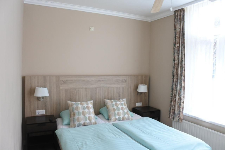 Bedroom 4, Hotel van Oppen, Schouwen-Duiveland