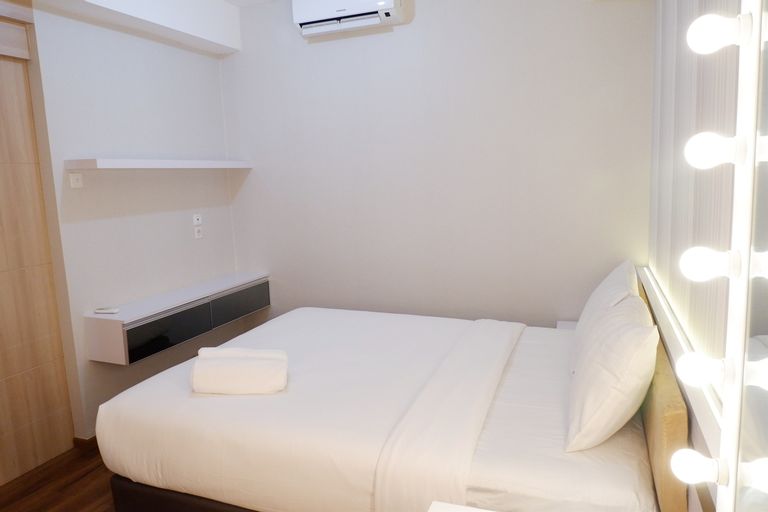 Comfort 1BR Apartment with Sofa Bed connected to Mall Bassura City By Travelio, Jakarta Timur