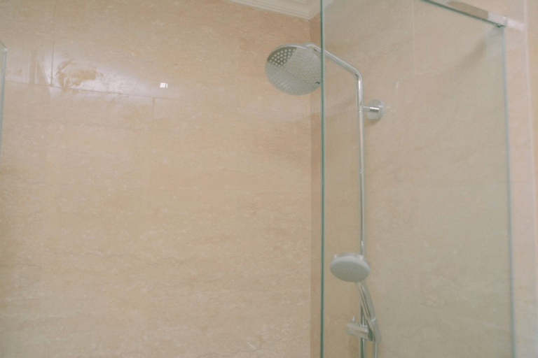 Bedroom 3, Relaxing Studio Apartment at Menteng Park By Travelio, Central Jakarta