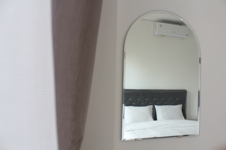 Bedroom 5, Are You and I Breakfast and Bed, Bandung