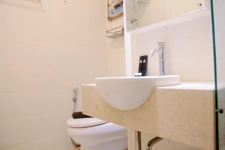 Bedroom 4, Modern 2BR Cervino Village Apartment By Travelio, South Jakarta