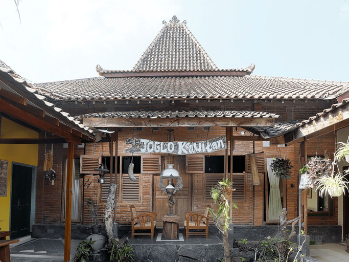 Exterior & Views 2, OYO 1368 Omah Joglo Krawitan, Sleman