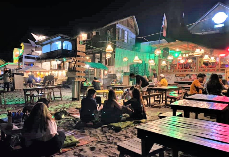 Food & Drinks 3, Surfer's Point Deck, San Juan