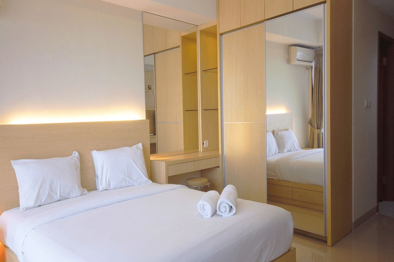Bedroom 3, Strategic Studio Apartment at Beverly Dago with Mountain View By Travelio, Bandung
