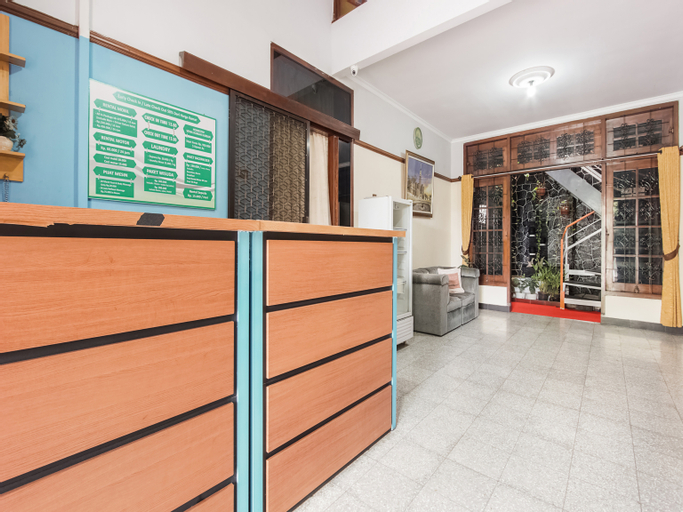 OYO 3892 Athaya Guesthouse Syariah, Yogyakarta