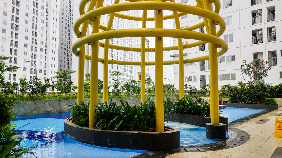 Public Area 5, Strategic and Cozy 2BR Bassura City Apartment By Travelio, East Jakarta