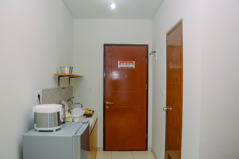 Others 2, Minimalist Studio Dave Apartment for 2 Pax By Travelio, Depok