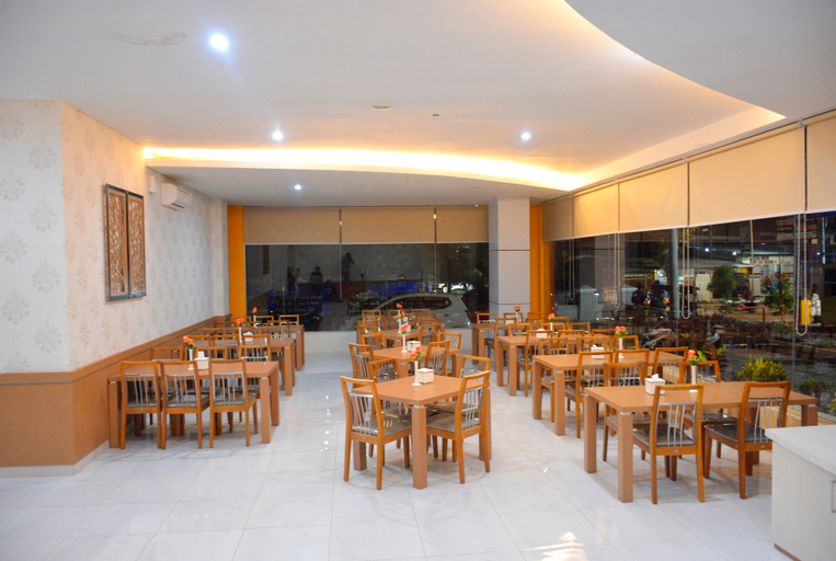 Food & Drinks 5, SALLO HOTEL SENGKANG, Wajo