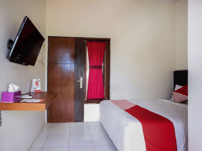 Bedroom 2, OYO 3167 Andra Hotel, Makassar