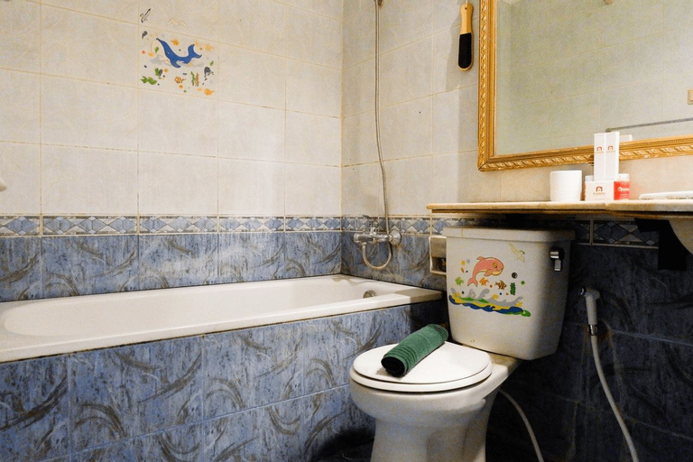 Bedroom 3, Spacious 1BR Apartment at Taman Beverly By Travelio, Surabaya