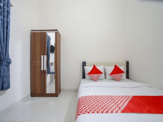 Bedroom 3, OYO 2933 Wisma Hiro Pertiwi, Palembang