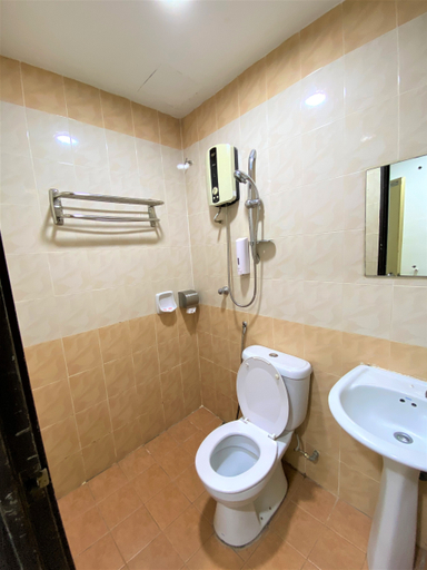 Bathroom 4, Hotel Check-In, Kuala Lumpur
