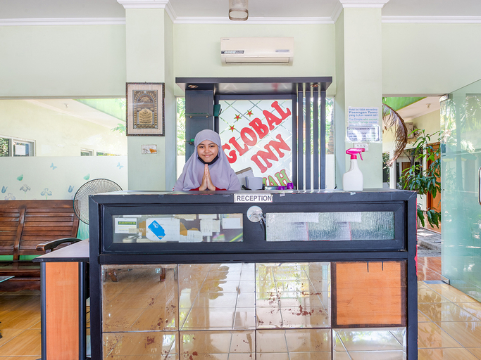 OYO 3749 Hotel Global Inn Syariah, Sidoarjo
