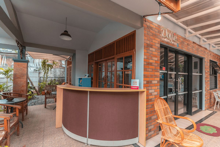 OYO 2229 Dolfie Residence, Depok