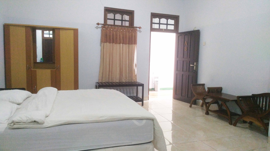 Bedroom 5, Avicenna Hotel, Palangkaraya