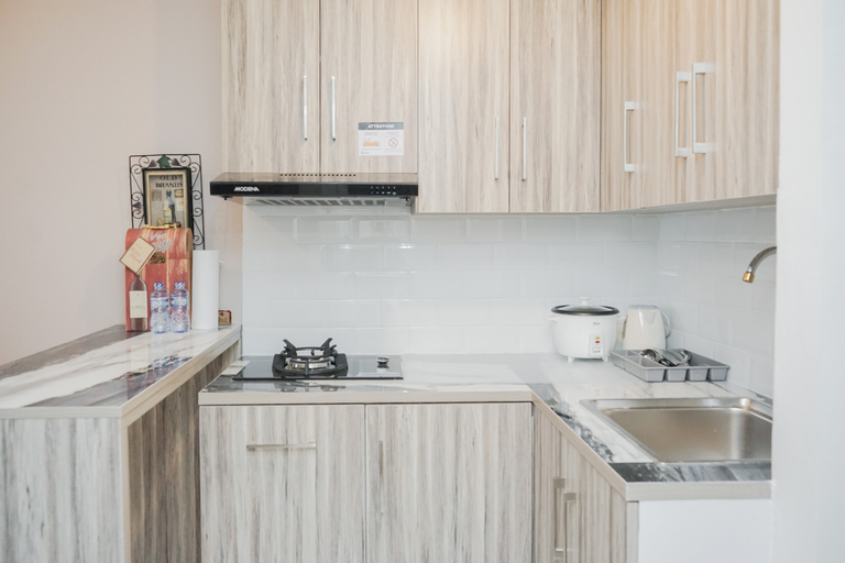Others 4, Best Price 2BR at Emerald Bintaro Apartment By Travelio, South Tangerang