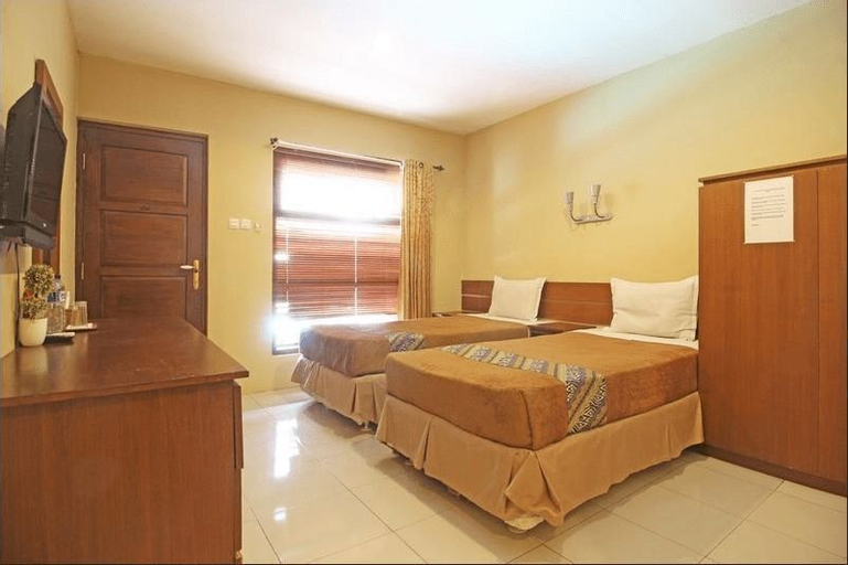 Exterior & Views 5, Teras Solo Guest house Syariah, Solo