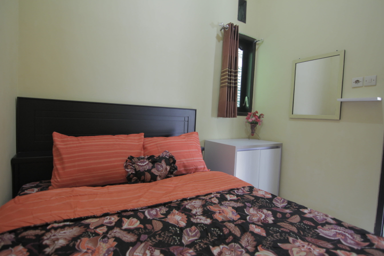 Bedroom 2, Villa Dua Putri, Malang