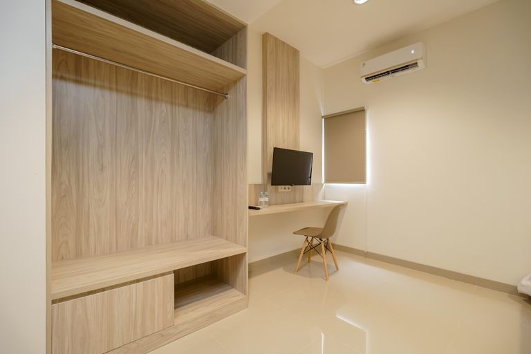 Bedroom 3, RedDoorz Plus @ Kedoya, West Jakarta
