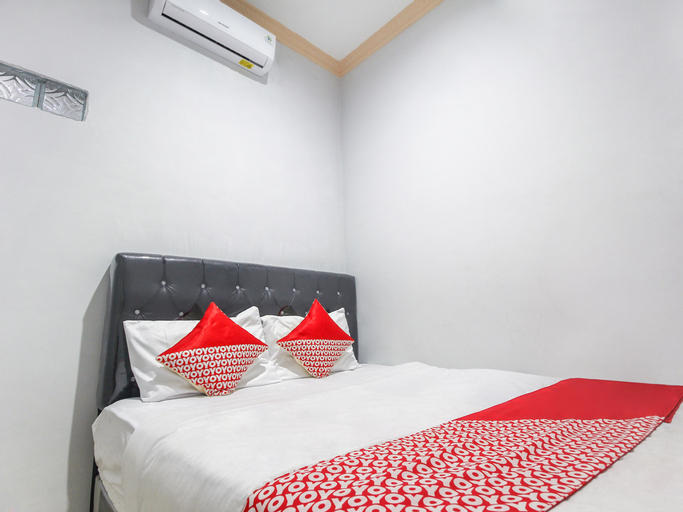 Bedroom 1, OYO 3399 Gea Guest House, Palembang