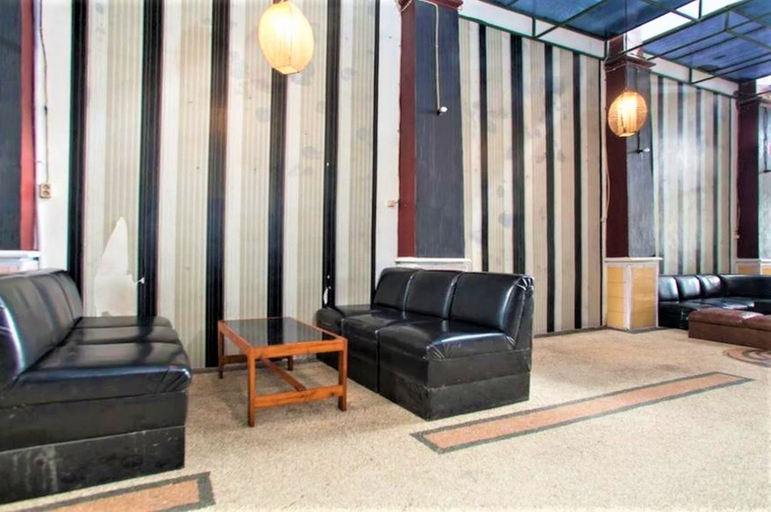 Public Area 3, Hotel Santana Syariah, Malang