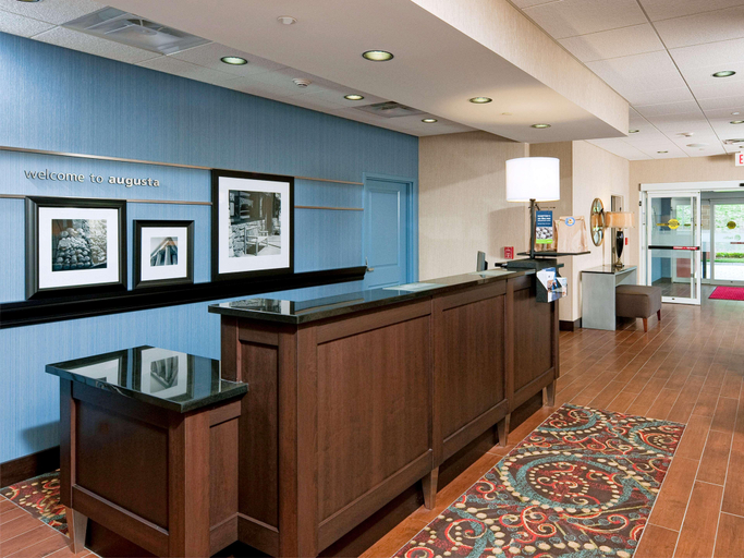 Public Area 2, Hampton Inn Augusta, Kennebec