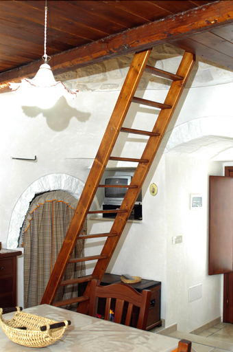 Public Area 2, Trulli Resort Monte Pasubio, Bari