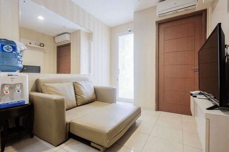 2BR Apartment at Cinere Bellevue with Access to Mall By Travelio, Depok