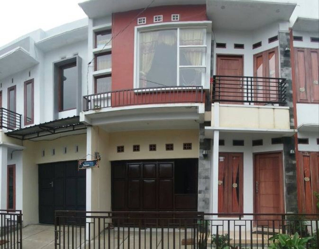 Exterior & Views 1, Sakura Homestay Syariah Dieng, Wonosobo