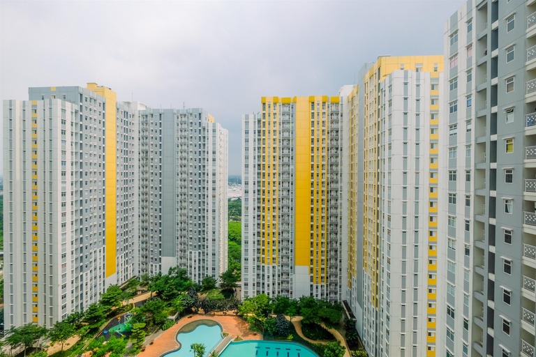 Exterior & Views, Simply Good Studio Room at Springlake Summarecon Apartment By Travelio, Bekasi