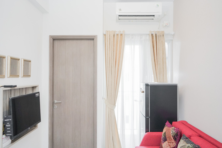 Bedroom 3, Best Price 2BR at Emerald Bintaro Apartment By Travelio, South Tangerang