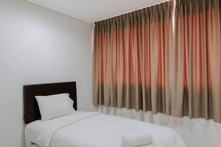 Luxurious and Comfy 2BR Paddington Heights Alam Sutera Apartment By Travelio, Tangerang